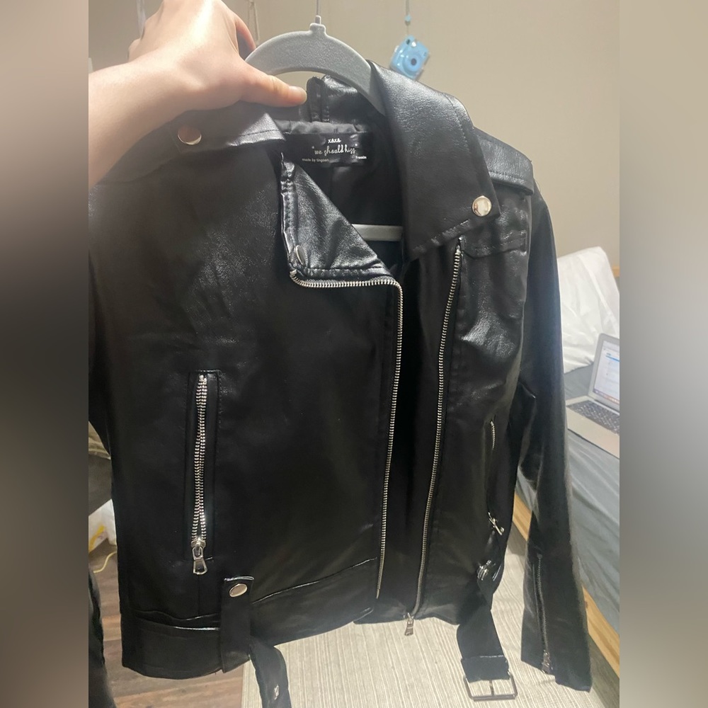 Leather jacket - Picture 4 of 5